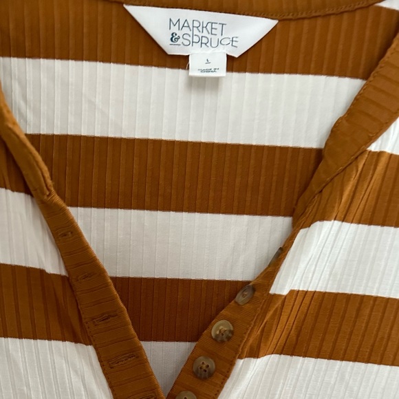 Market & Spruce Joanne Ribbed Knit Henley - Picture 4 of 4